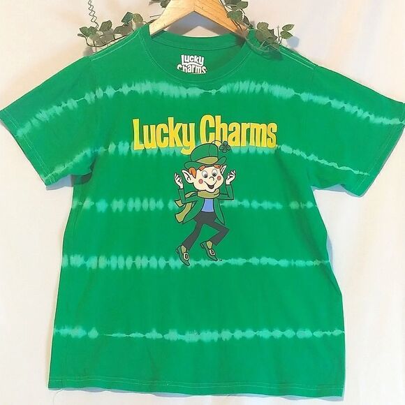 Lucky Charms. Graphic T-shirt. Size small. Good condition. - Picture 1 of 5